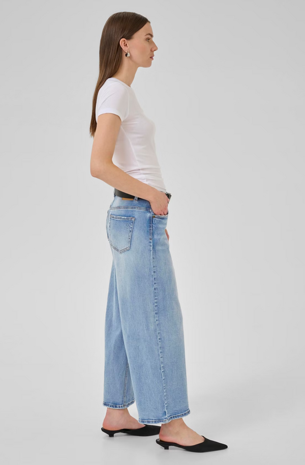 Alama Jeans