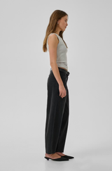 Baloo Barrel Black wash Denim