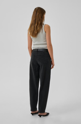 Baloo Barrel Black wash Denim