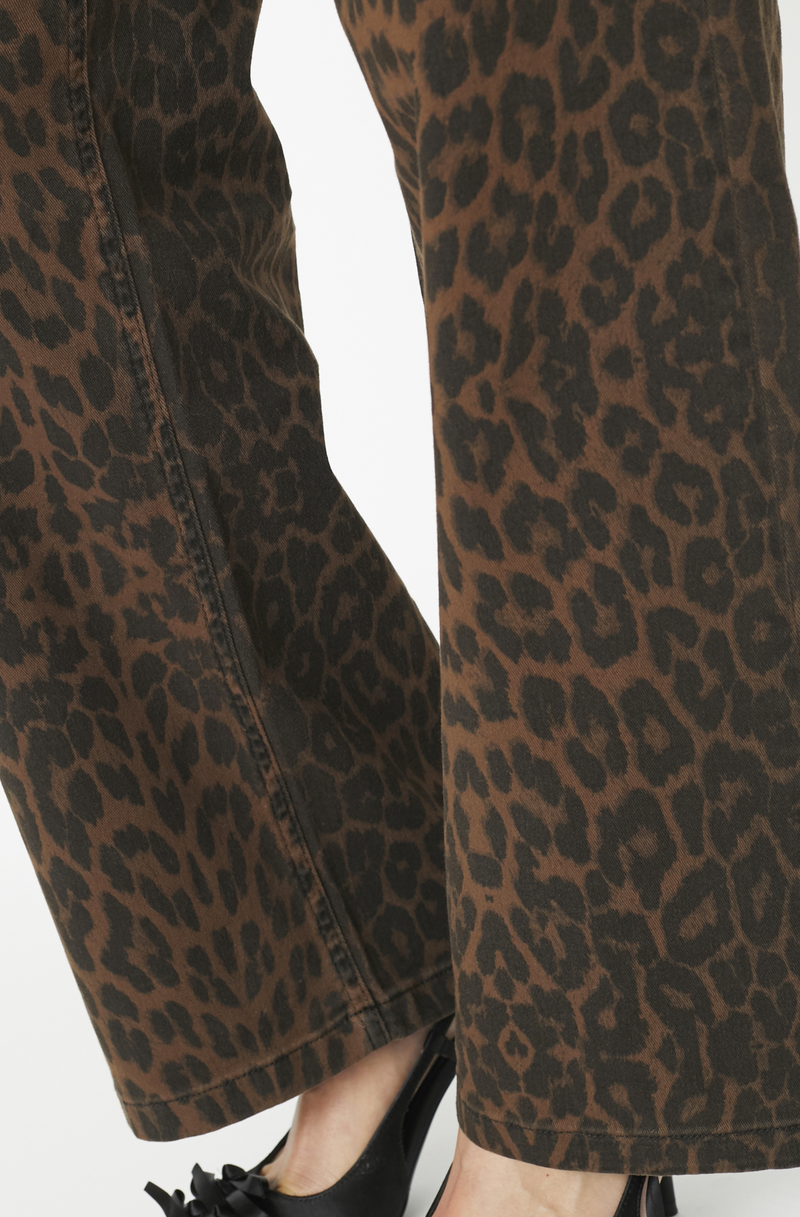 Chocolate Leo denim