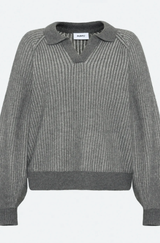 Delta Pullover