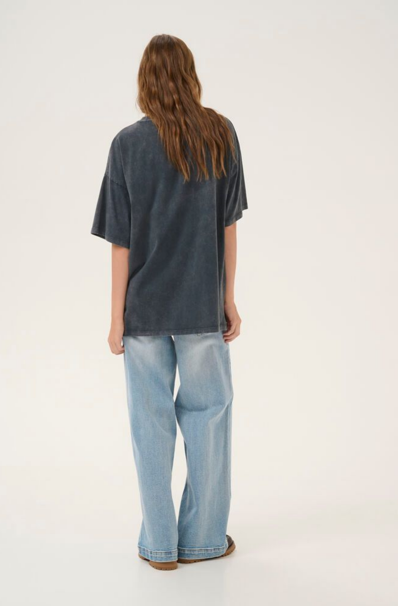 Lisa Tee