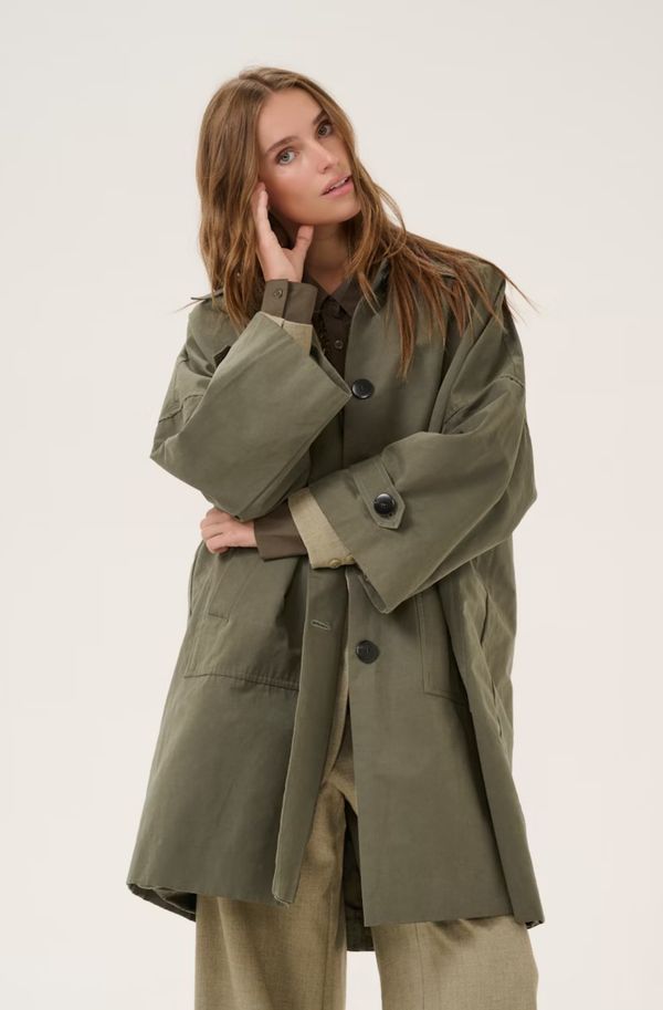 Lyon Long Trench